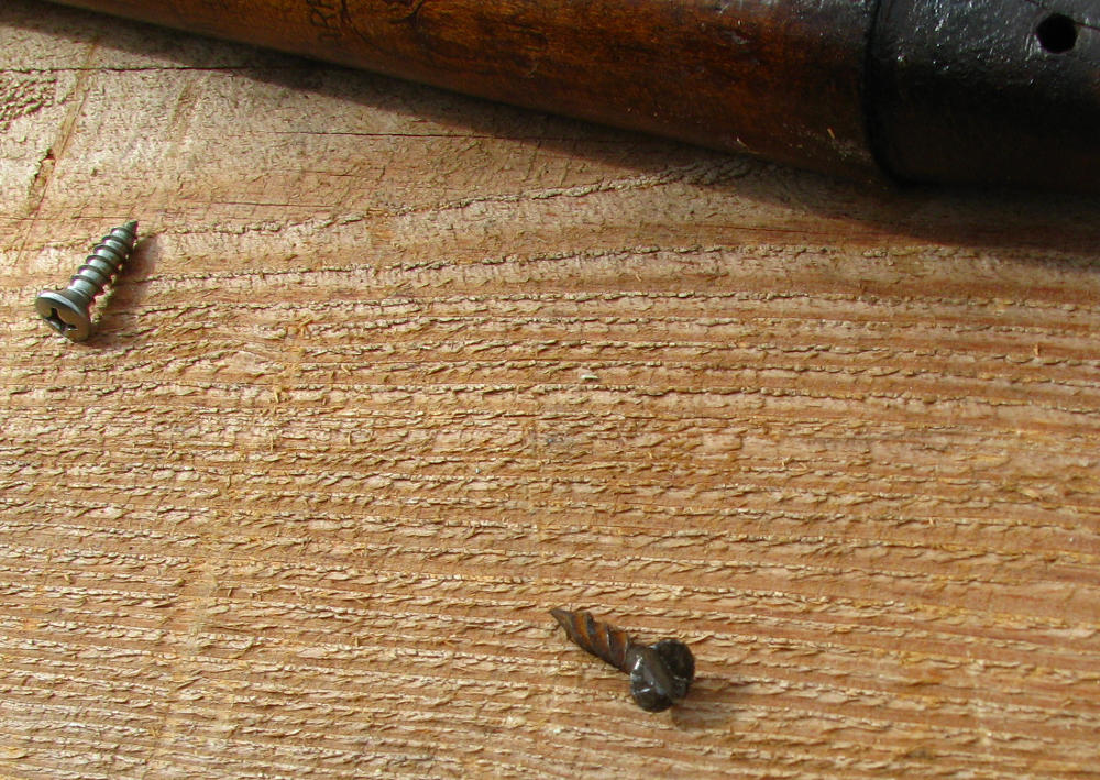 Bark spuds/Cedar spuds